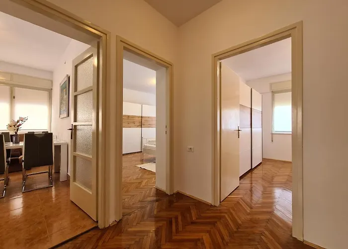 Apartment Jadran 2151
